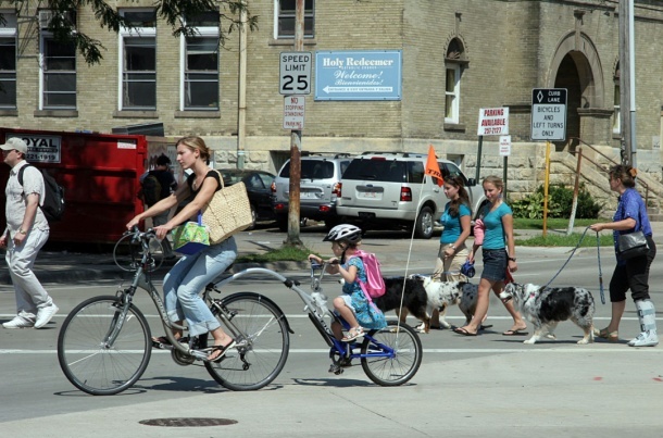 Vehicles stopped at a traffic signal