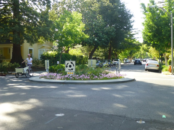 A neighborhood traffic circle along the Bryant Street bicycle boulevard.